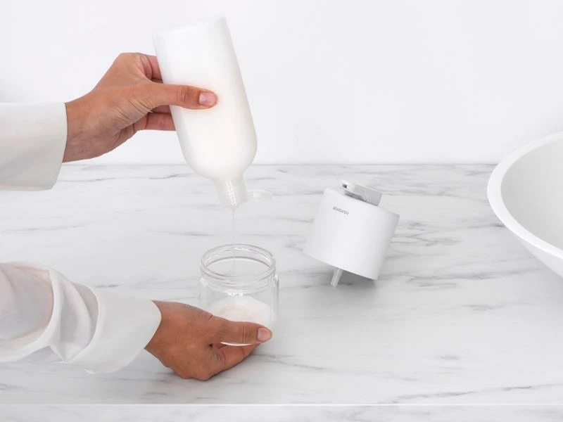 Brabantia Seifenspender Mindset 200 ml, Weiss 6 Brabantia Seifenspender Mindset 200 ml, Weiss – Bild 6