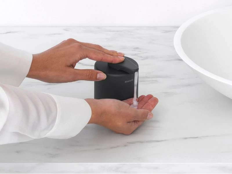 Brabantia Seifenspender Mindset 200 ml, Anthrazit 7 Brabantia Seifenspender Mindset 200 ml, Anthrazit – Bild 7