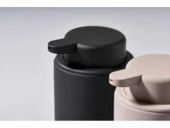 Zone Denmark Seifenspender Ume 450 ml, Schwarz 11 Zone Denmark Seifenspender Ume 450 ml, Schwarz -Angebote Bad & Sanitär Store 57415539 xxl